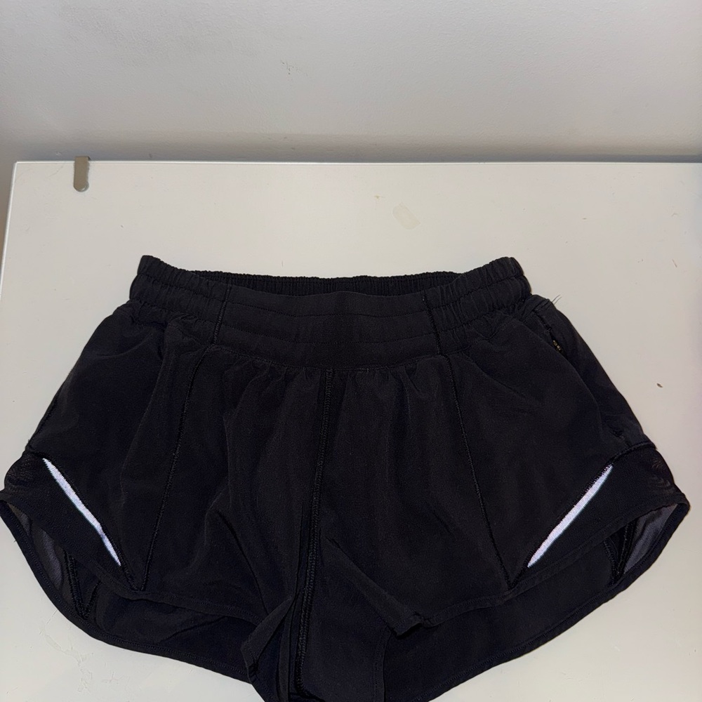 Lululemon black hotty hot shorts